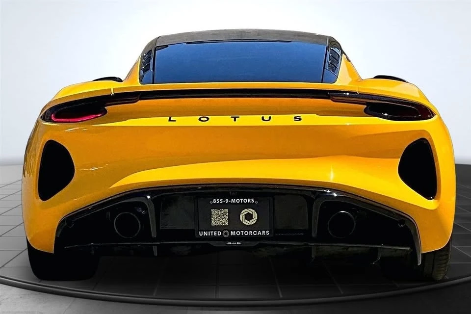2024 Lotus Emira - Image 5 of 20