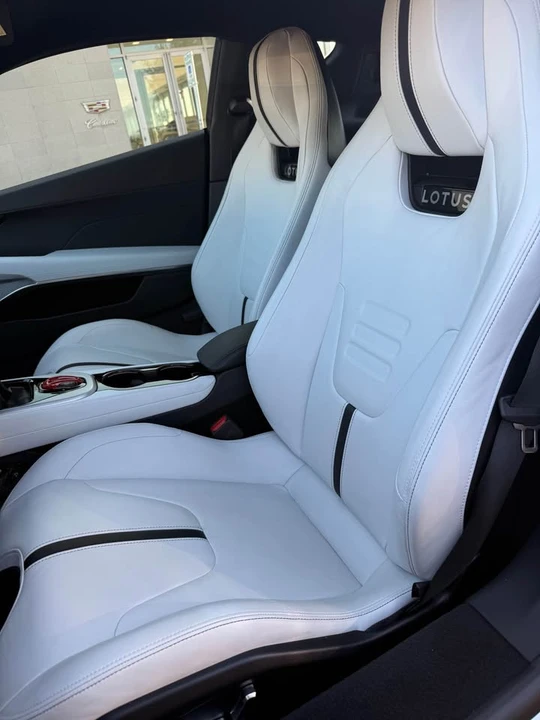 2024 Lotus Emira - Image 11 of 11