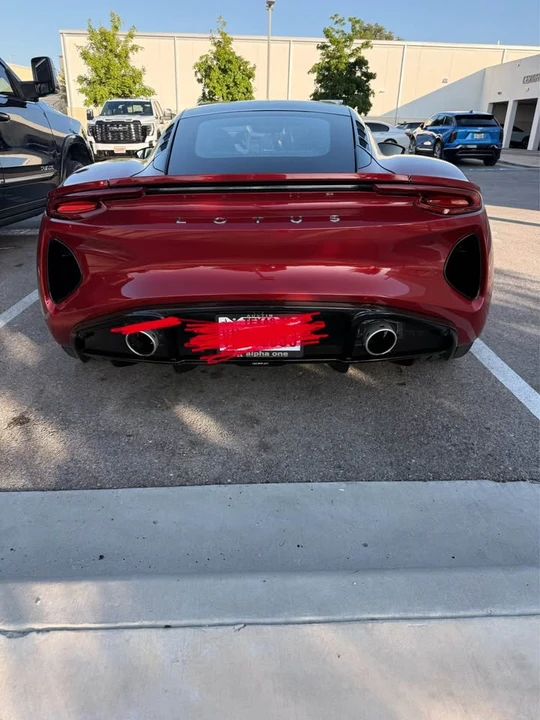 2024 Lotus Emira - Image 5 of 11