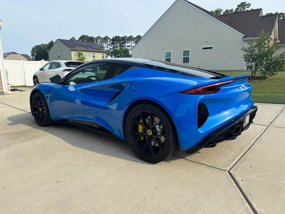 2024 Lotus Emira - Image 3 of 10