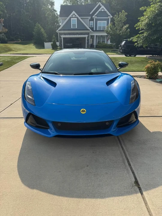 2024 Lotus Emira - Image 7 of 10