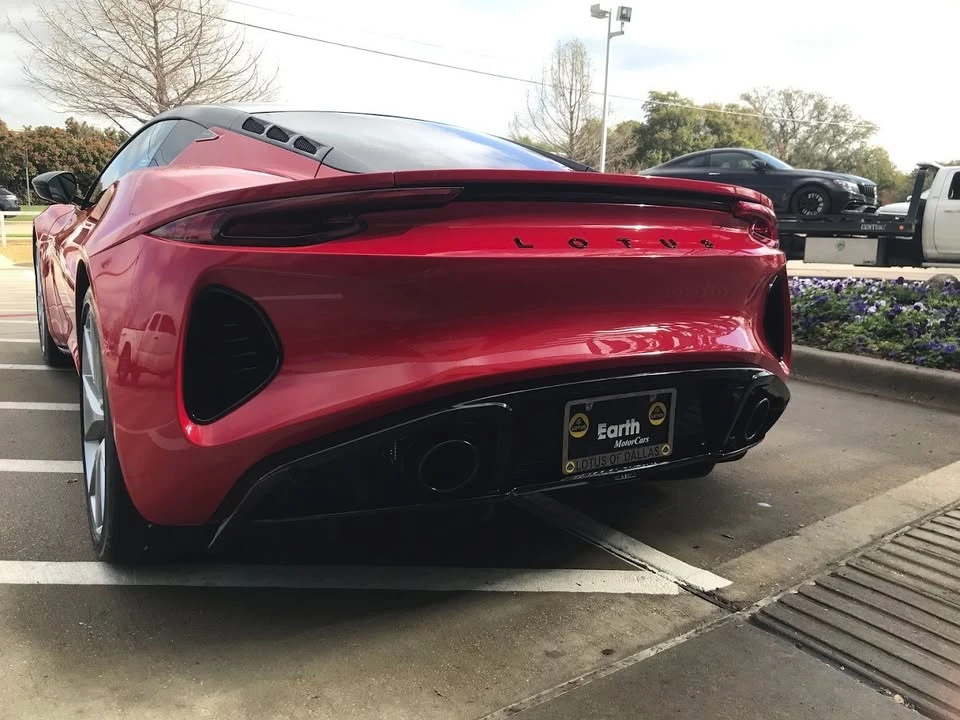 2024 Lotus Emira - Image 7 of 10