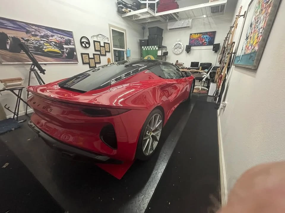 2024 Lotus Emira - Image 6 of 10