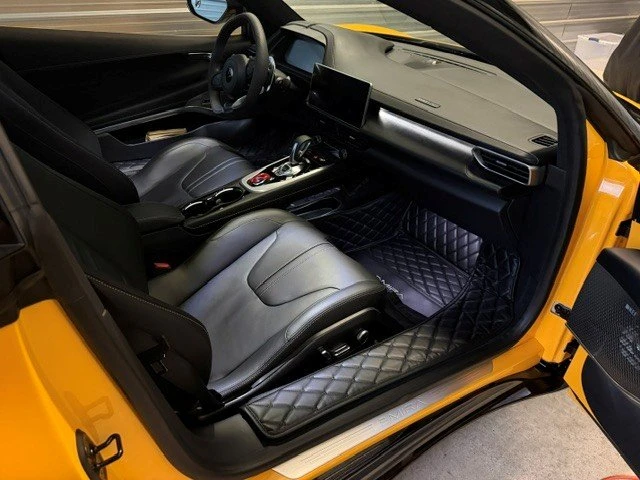 2024 Lotus Emira - Image 14 of 16