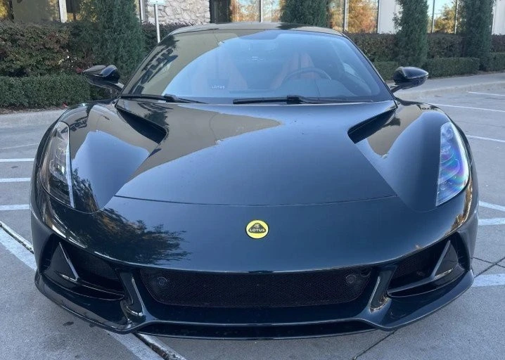 2024 Lotus Emira - Image 4 of 5