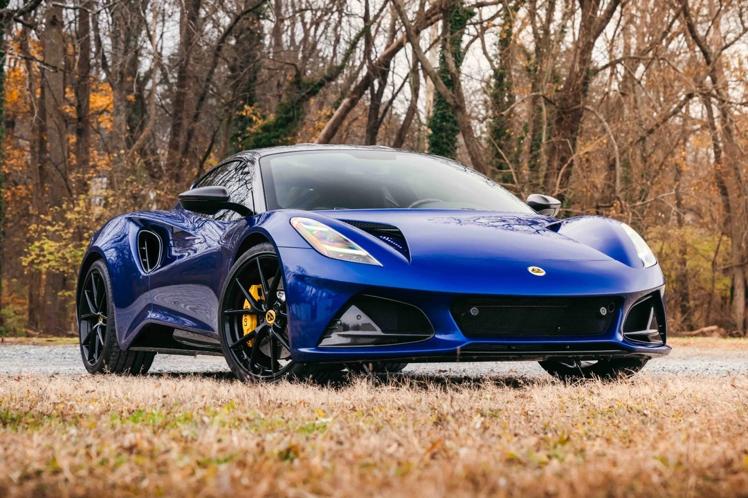 2024 Lotus Emira - Image 4 of 21