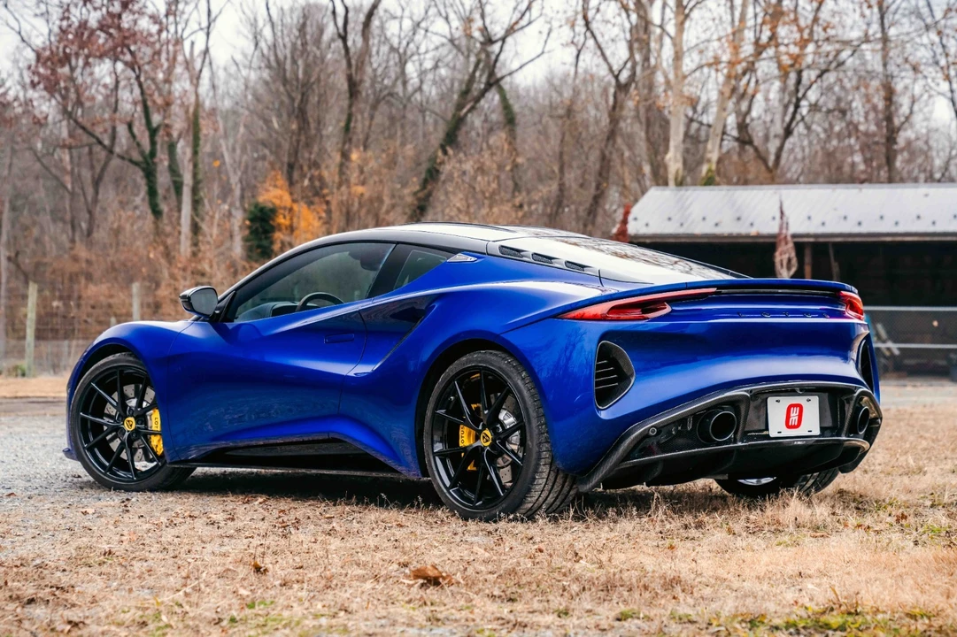 2024 Lotus Emira - Image 20 of 21