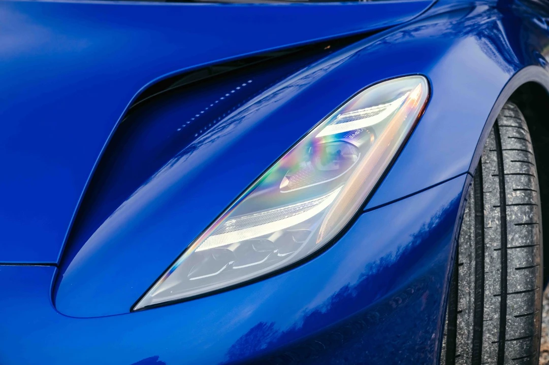 2024 Lotus Emira - Image 10 of 21