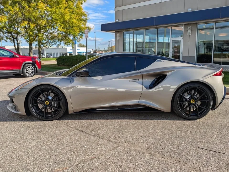 2024 Lotus Emira - Image 6 of 17