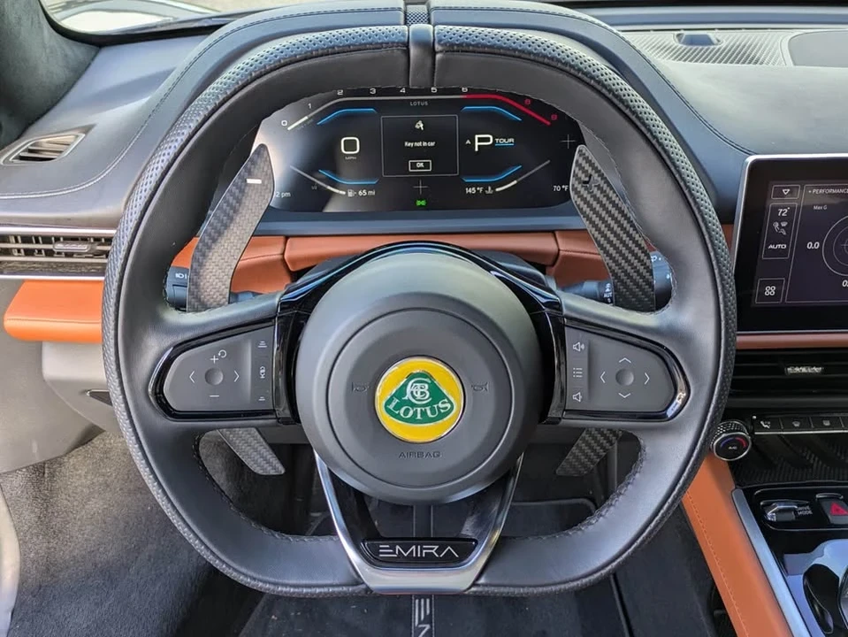 2024 Lotus Emira - Image 15 of 17