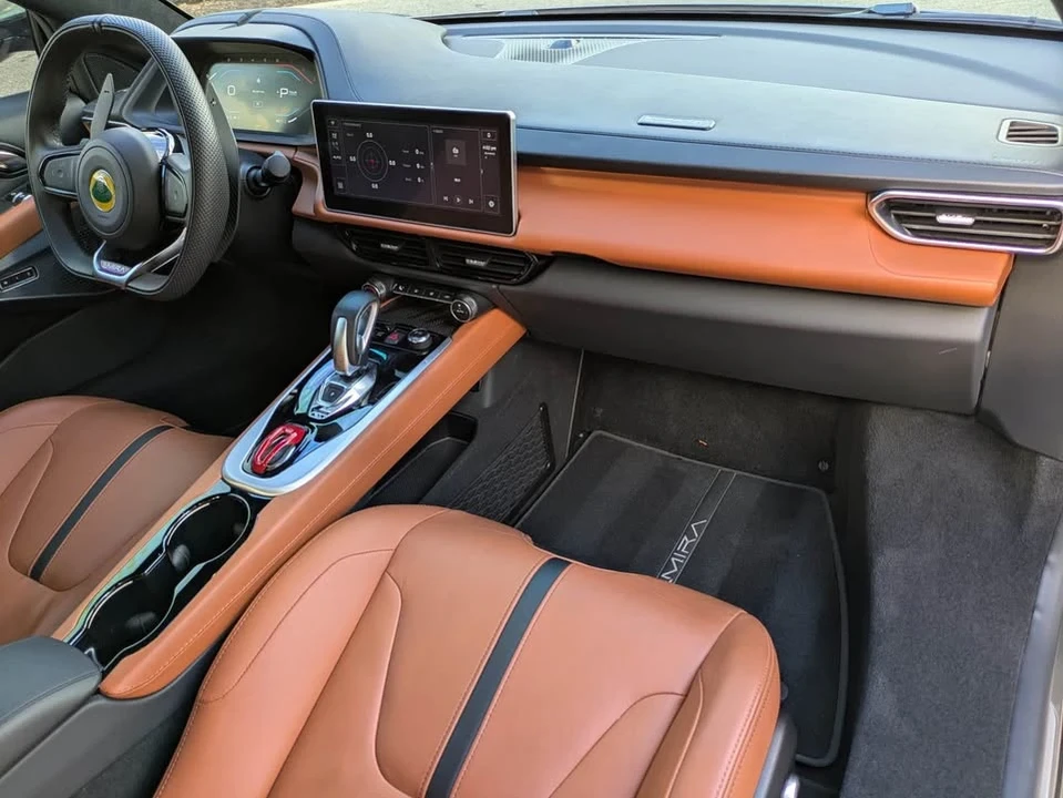 2024 Lotus Emira - Image 17 of 17
