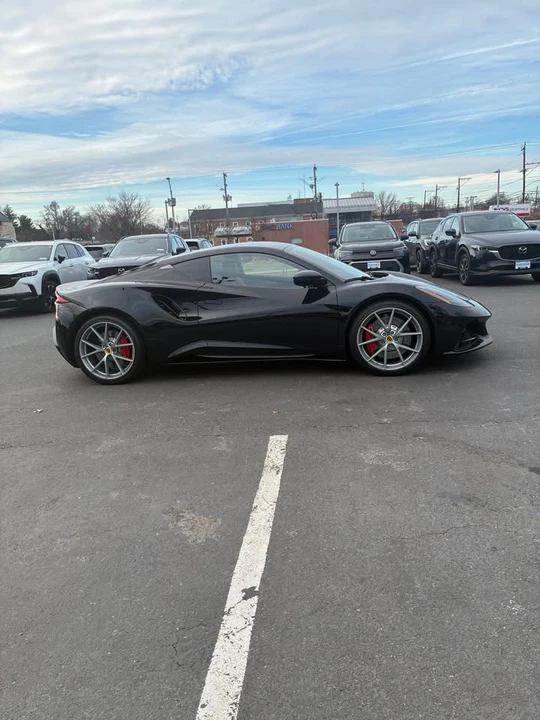 2024 Lotus Emira - Image 4 of 8