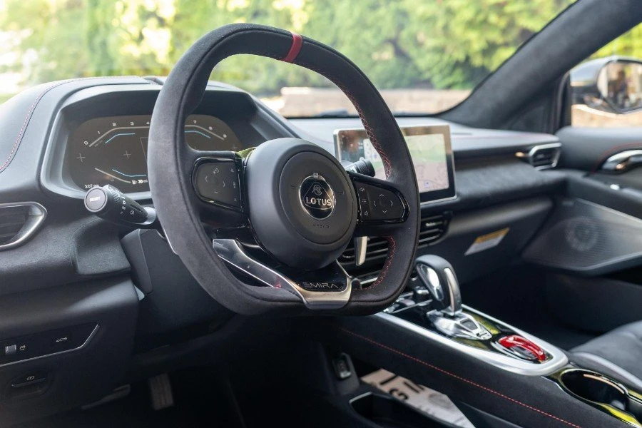 2024 Lotus Emira - Image 3 of 20
