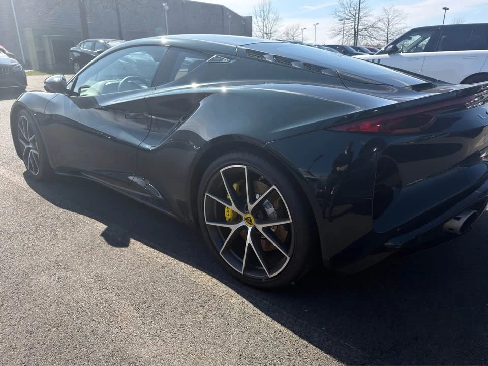 2024 Lotus Emira - Image 5 of 10