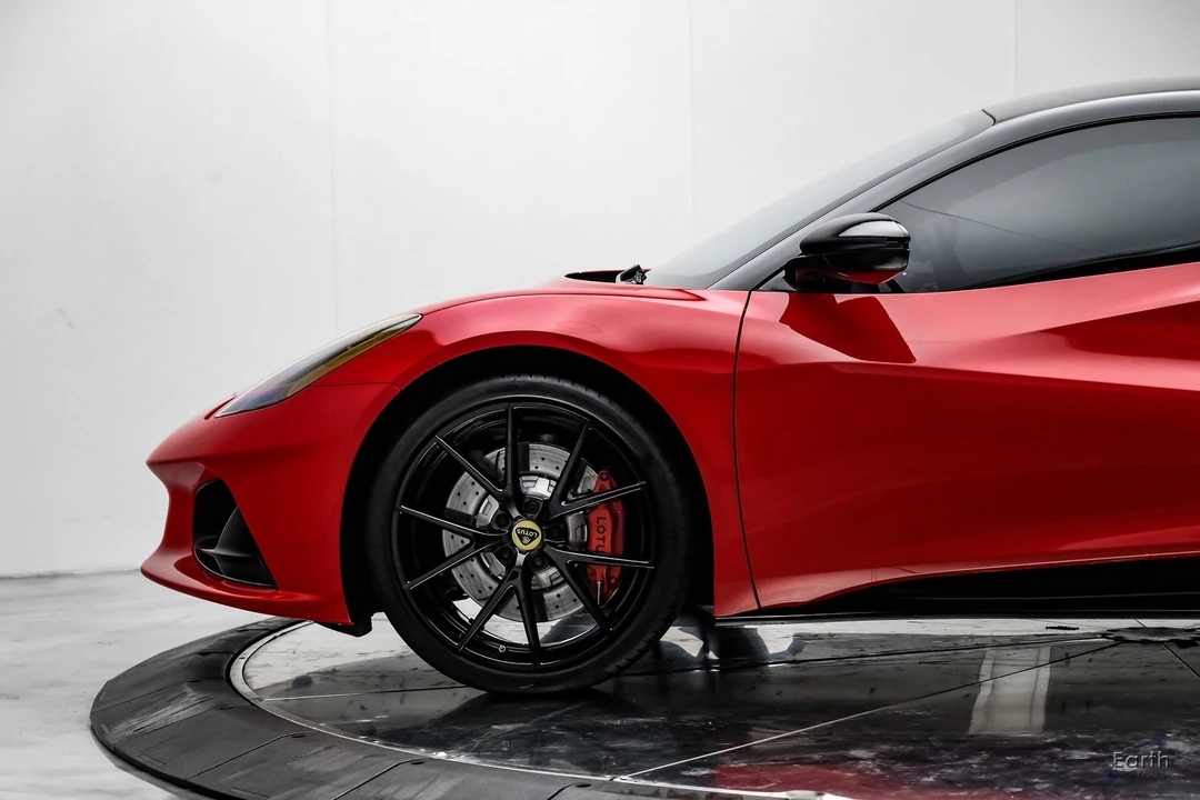 2024 Lotus Emira - Image 6 of 12