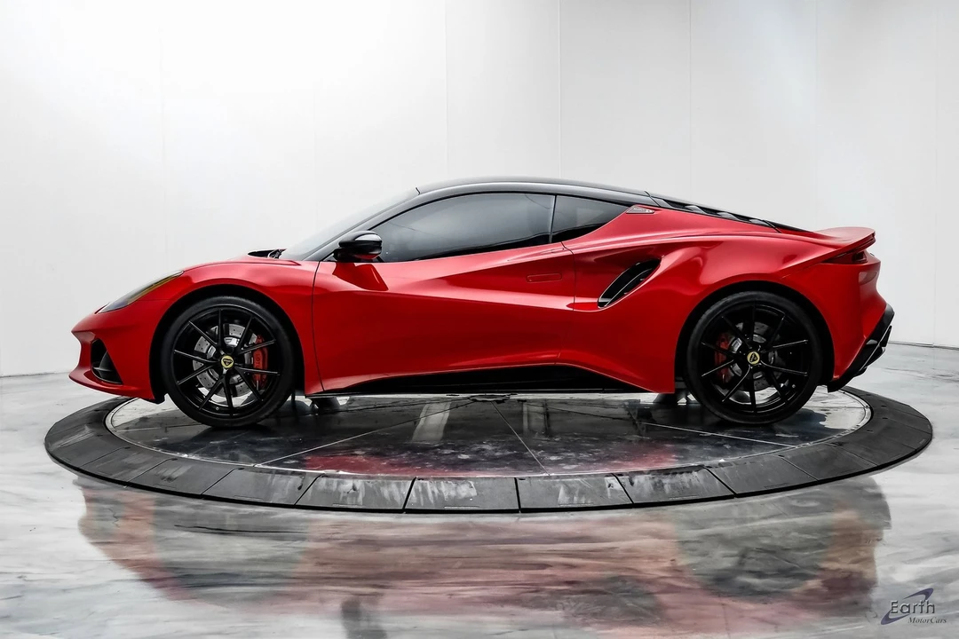 2024 Lotus Emira - Image 5 of 12