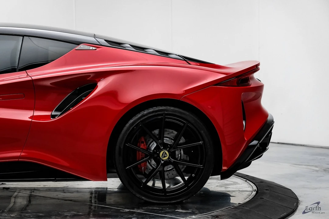 2024 Lotus Emira - Image 7 of 12