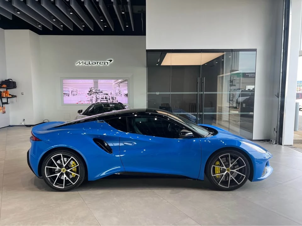 2024 Lotus Emira - Image 5 of 13