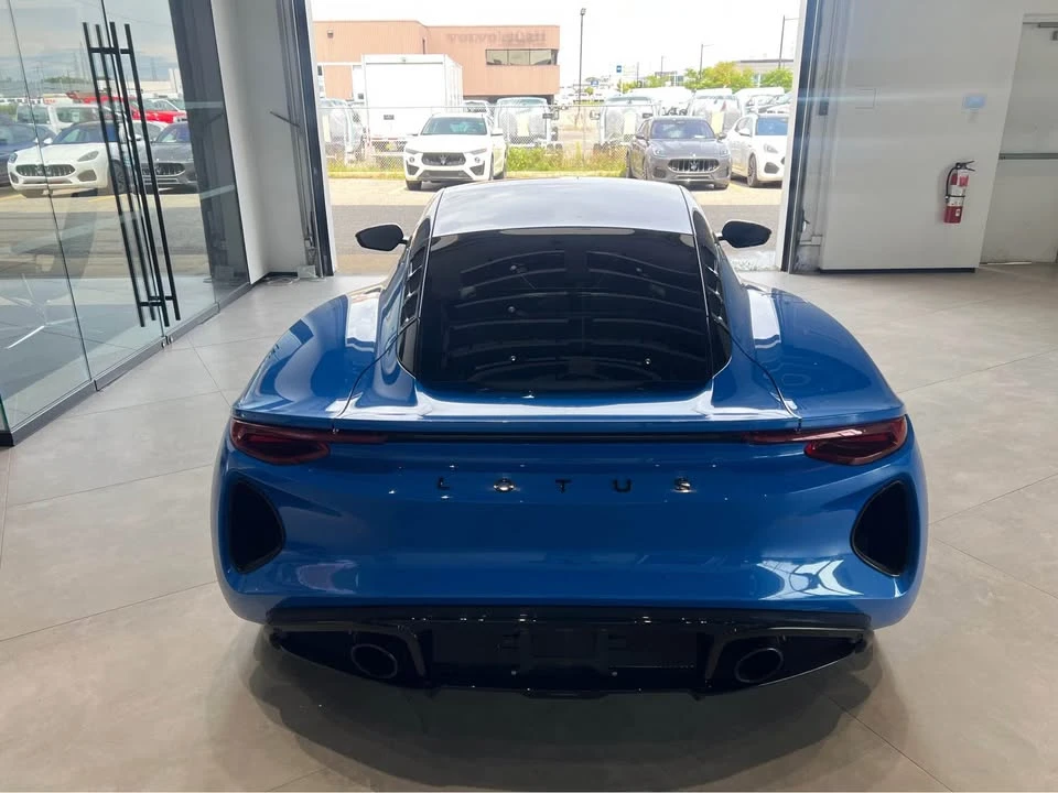 2024 Lotus Emira - Image 7 of 13