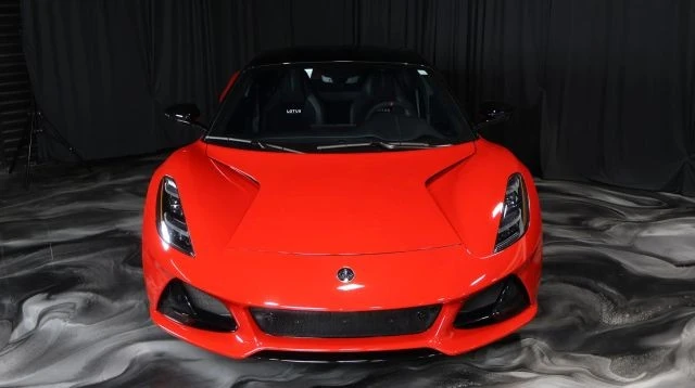 2024 Lotus Emira - Image 15 of 21