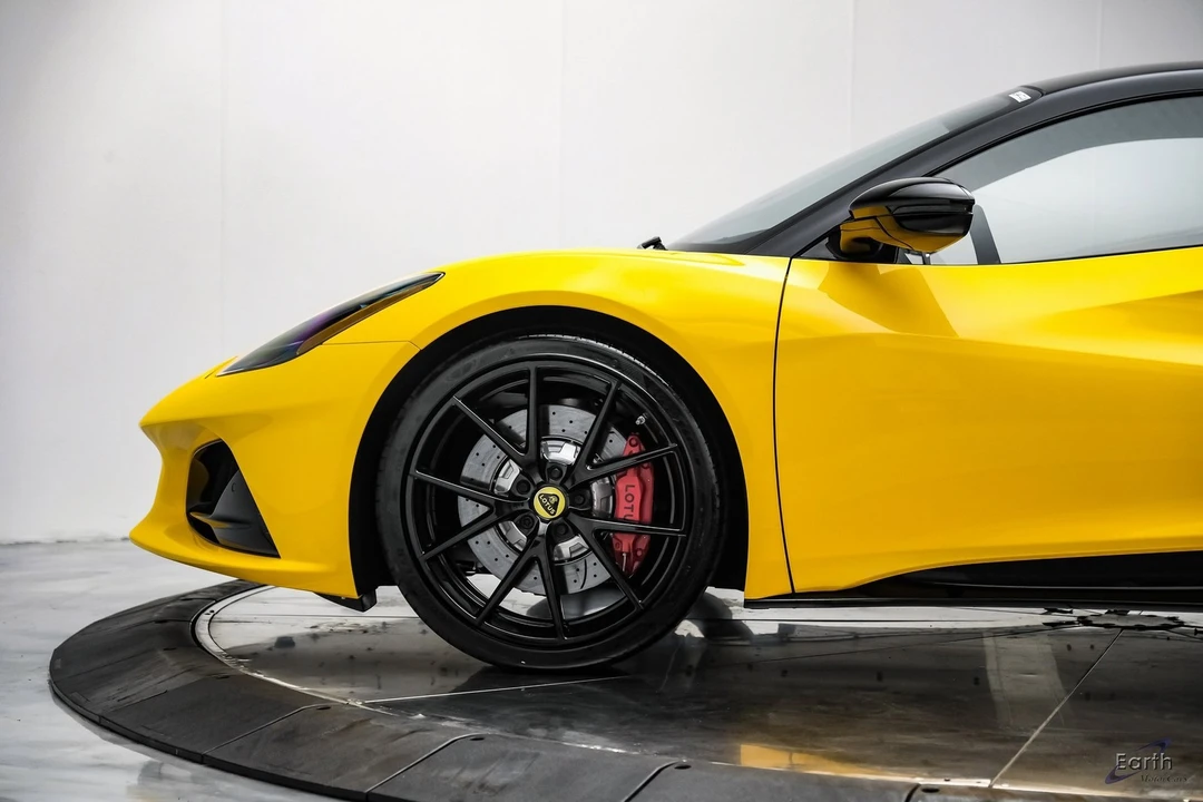 2024 Lotus Emira - Image 6 of 12