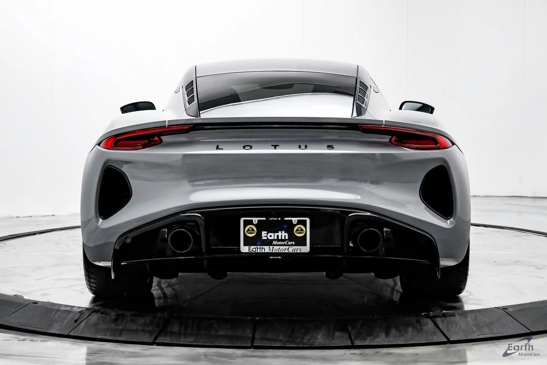 2024 Lotus Emira - Image 11 of 12