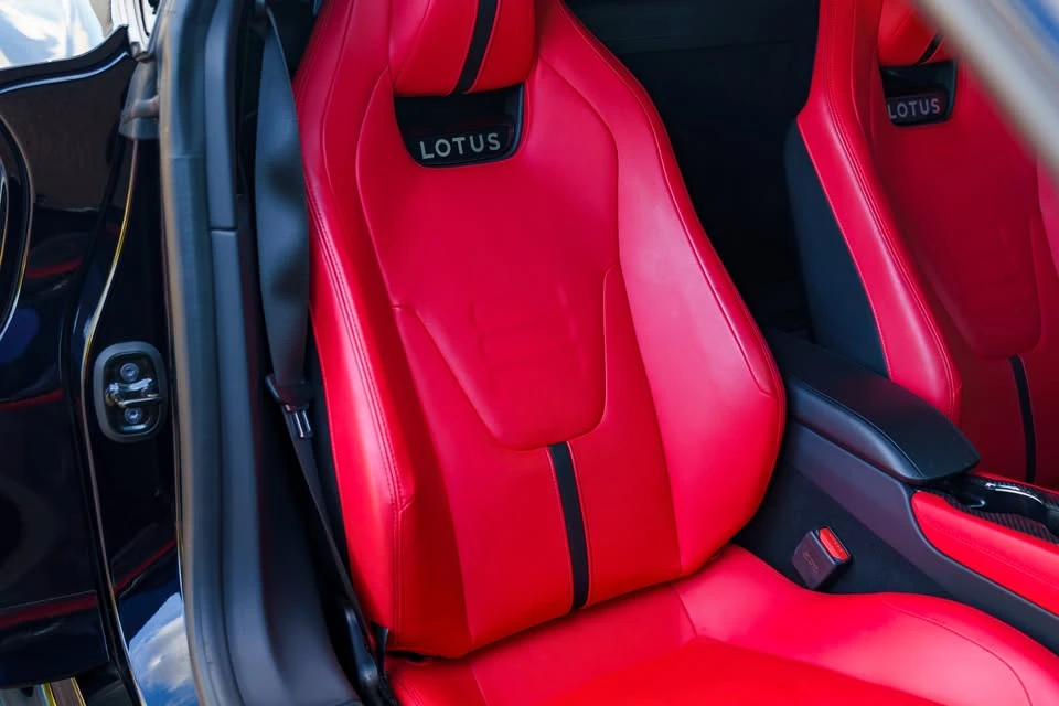 2024 Lotus Emira - Image 11 of 13