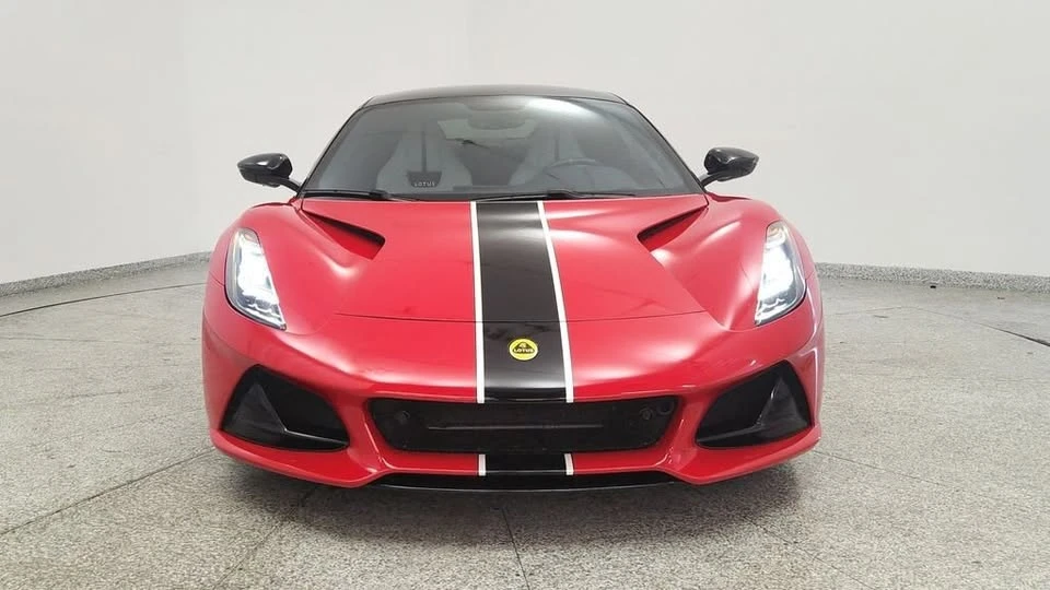 2024 Lotus Emira - Image 8 of 20