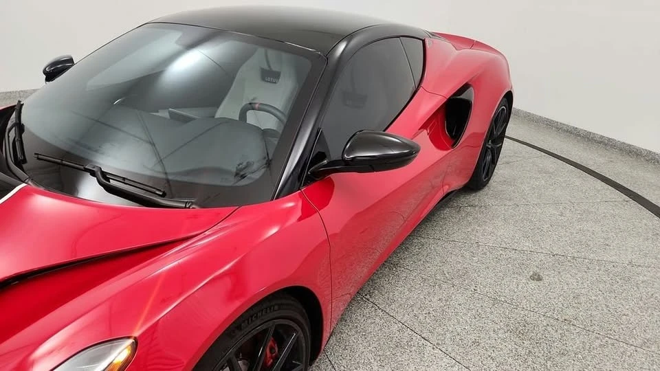 2024 Lotus Emira - Image 10 of 20