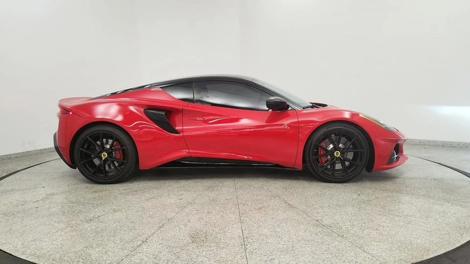 2024 Lotus Emira - Image 6 of 20