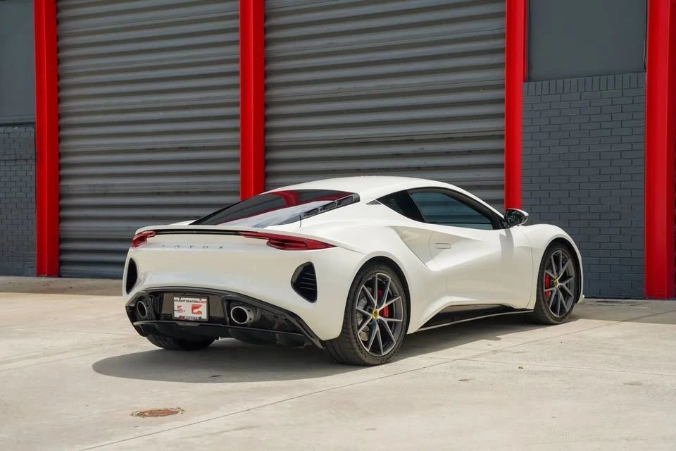 2024 Lotus Emira - Image 20 of 20