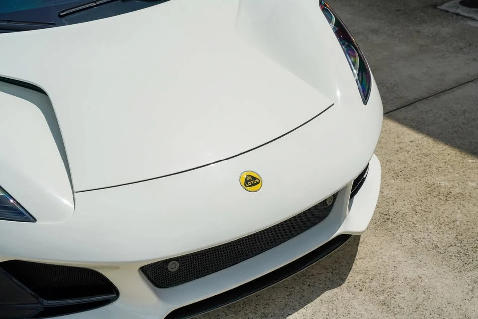 2024 Lotus Emira - Image 11 of 20