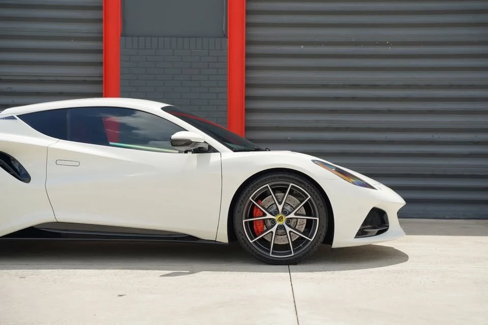 2024 Lotus Emira - Image 13 of 20