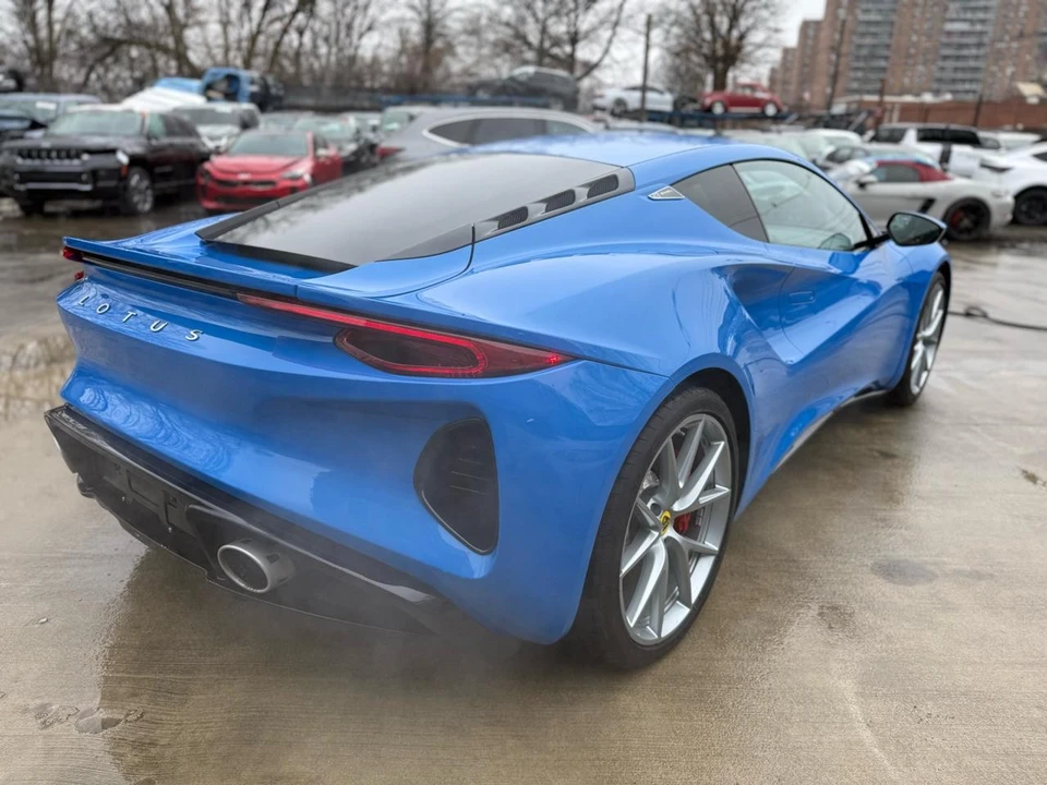 2024 Lotus Emira - Image 13 of 21