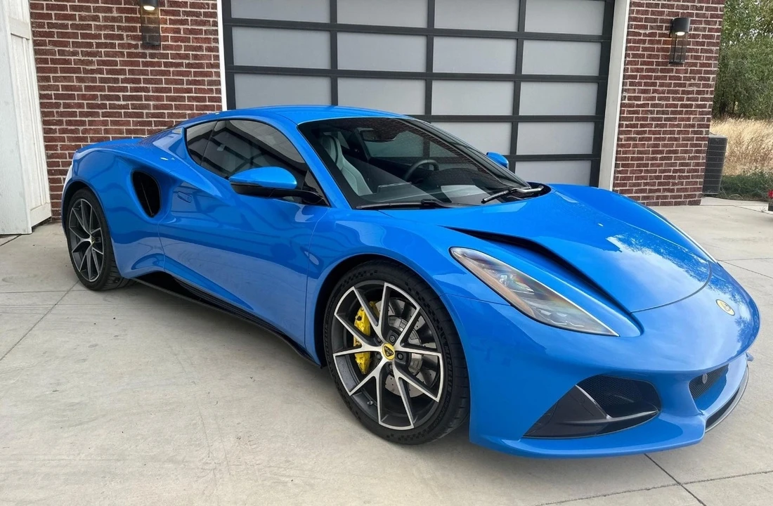 2024 Lotus Emira - Image 2 of 20