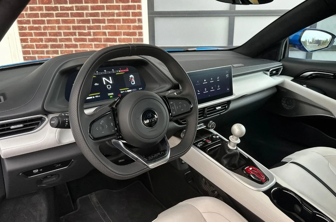 2024 Lotus Emira - Image 6 of 20