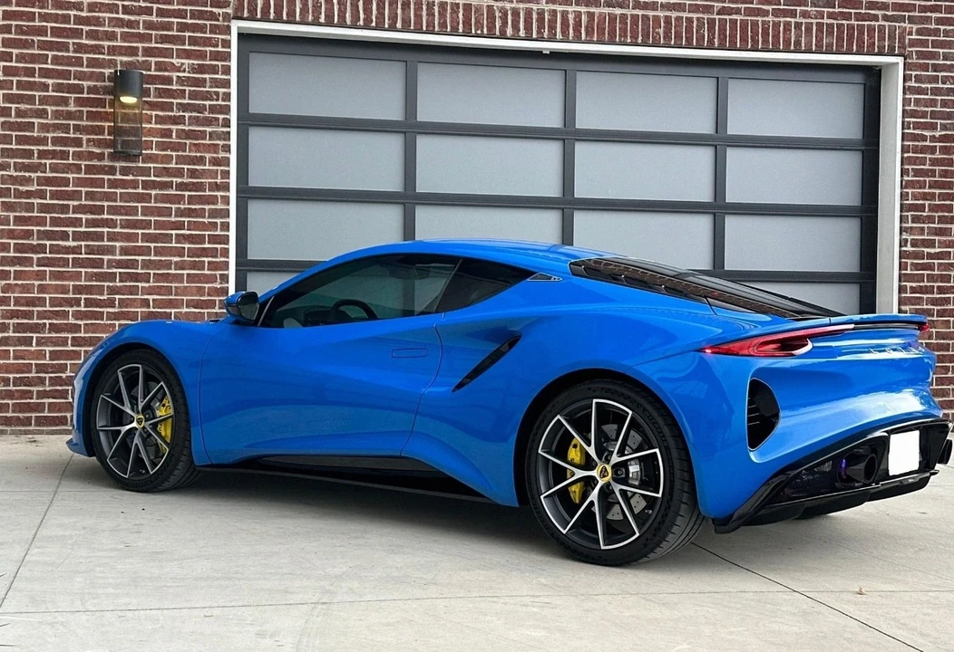2024 Lotus Emira - Image 3 of 20