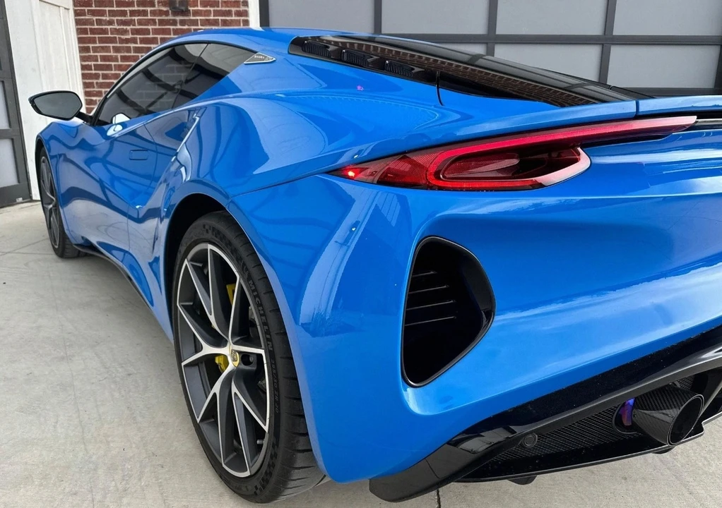2024 Lotus Emira - Image 9 of 20
