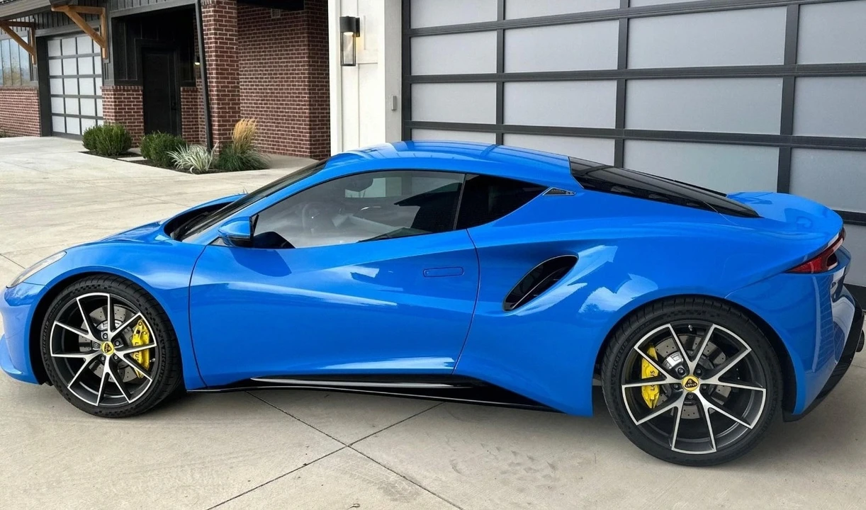 2024 Lotus Emira - Image 20 of 20