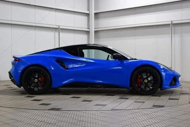 2024 Lotus Emira - Image 9 of 21