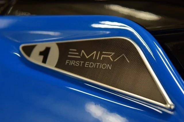 2024 Lotus Emira - Image 17 of 21