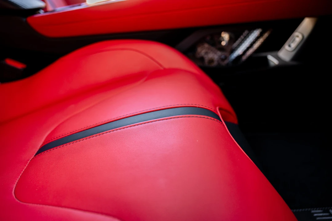 2024 Lotus Emira - Image 29 of 31