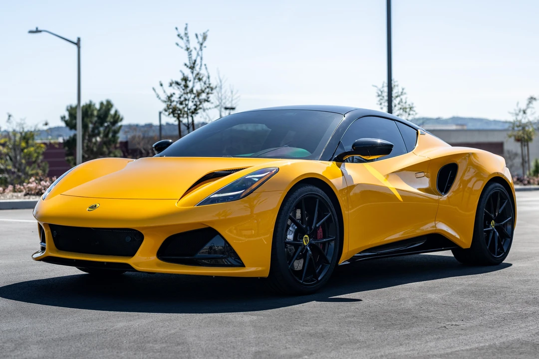 2024 Lotus Emira - Image 6 of 31