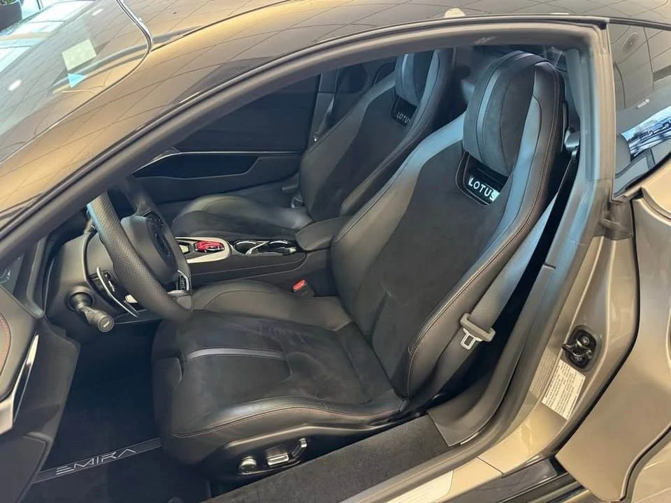 2024 Lotus Emira - Image 7 of 11