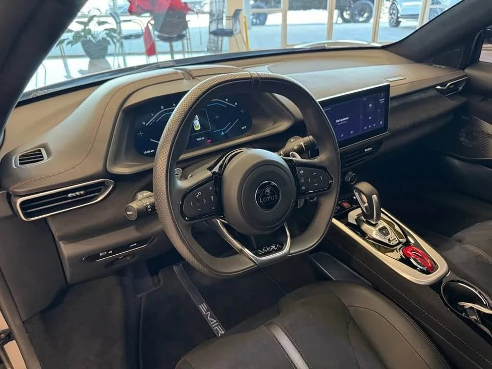 2024 Lotus Emira - Image 6 of 11