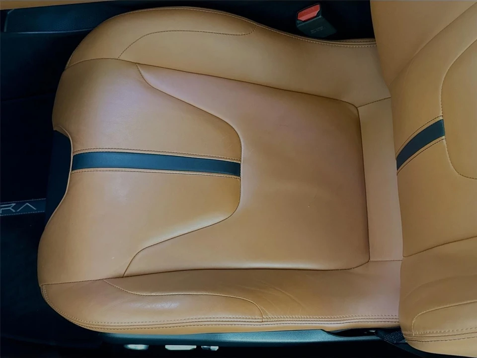 2024 Lotus Emira - Image 20 of 21