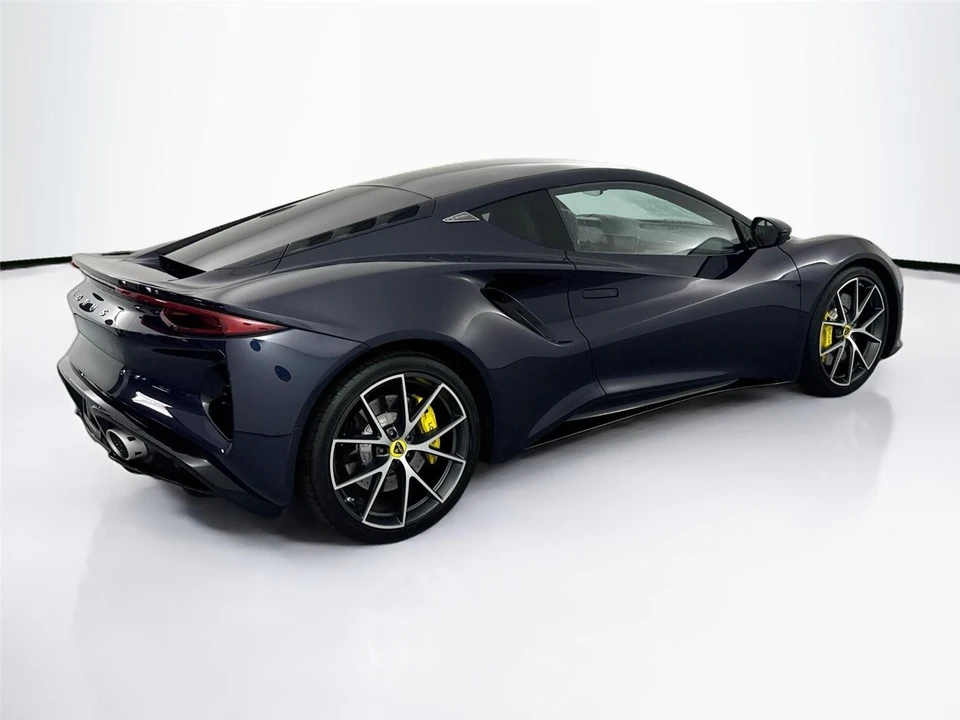 2024 Lotus Emira - Image 5 of 21