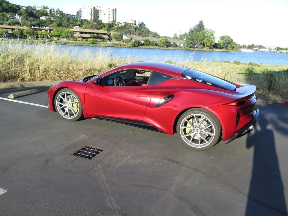 2024 Lotus Emira - Image 6 of 31