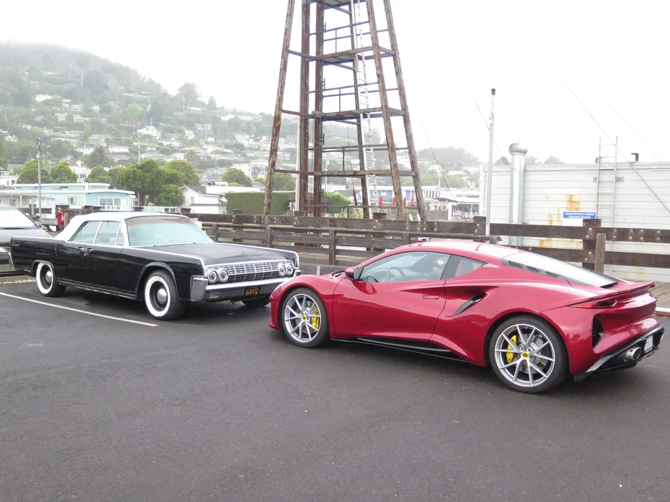2024 Lotus Emira - Image 21 of 31