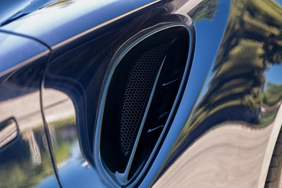 2024 Lotus Emira - Image 25 of 31